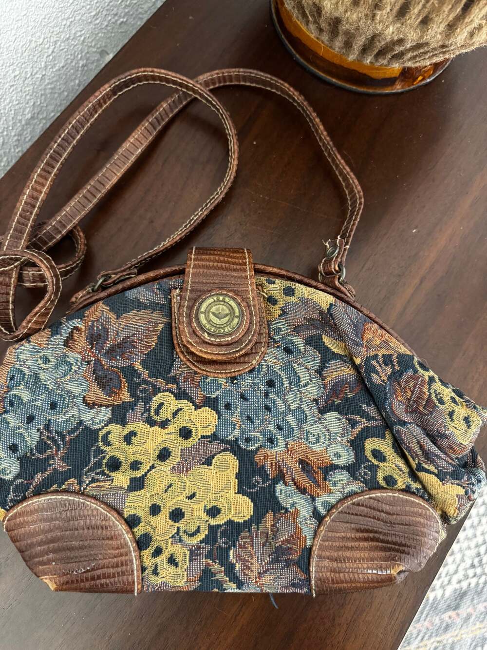 Vintage 80s Capezio 1887 Floral Tapestry Crossbody Doctor Bag Taiwan